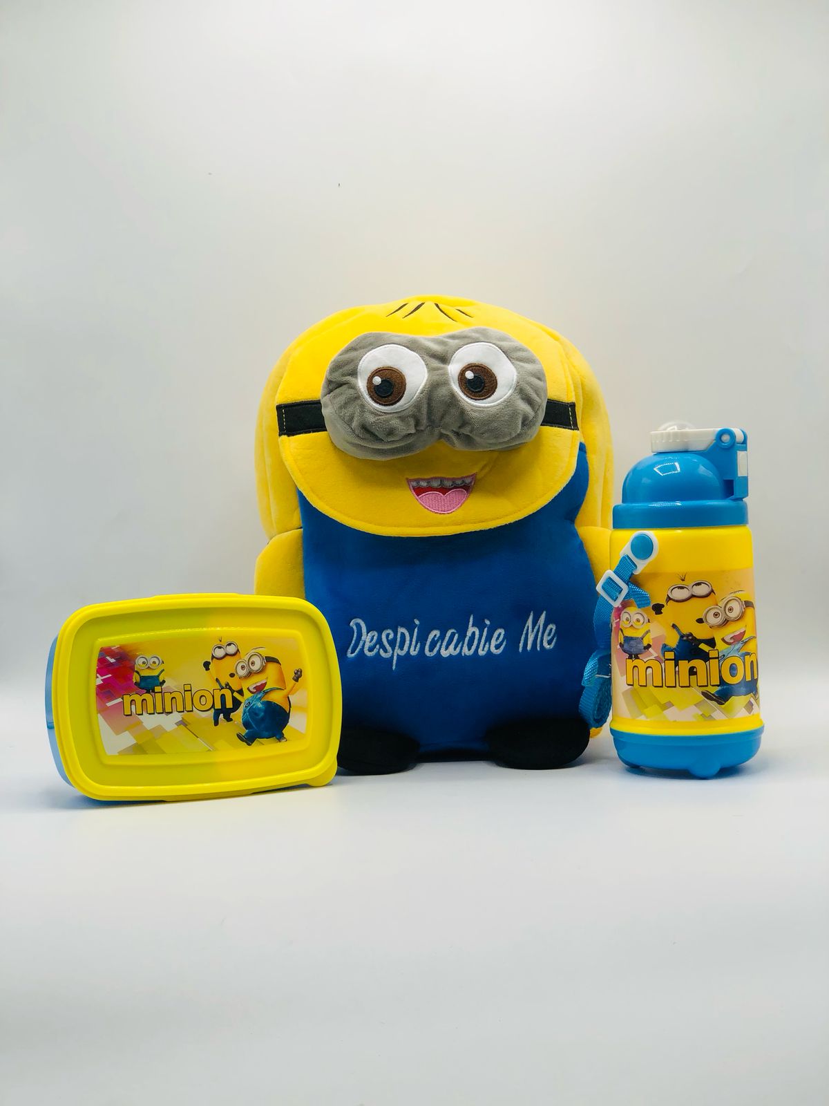 Minion 3-in-1 School Set – Water Bottle, Lunch Box & Bag Combo for Kids