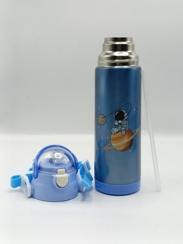 500ml Space Astronaut Theme Stainless Steel Water Bottle for Kids – Sipper with Lock, Airtight Cap & Detachable Strap